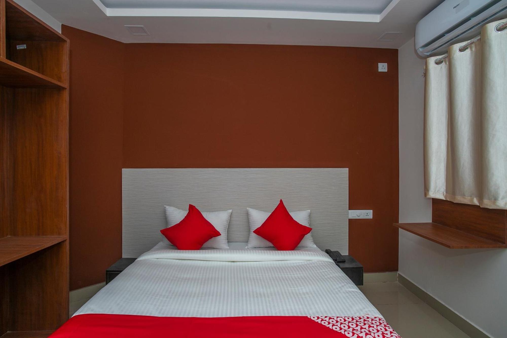 Hotel O Varcity Phi Premium Pavilion ,Above Hdfc Bank ,Near Anjaneya Temple Madiwala, Hosur Main R Бангалор Экстерьер фото